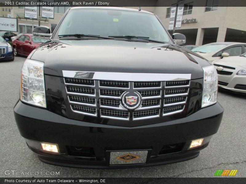 Black Raven / Ebony 2013 Cadillac Escalade Luxury AWD