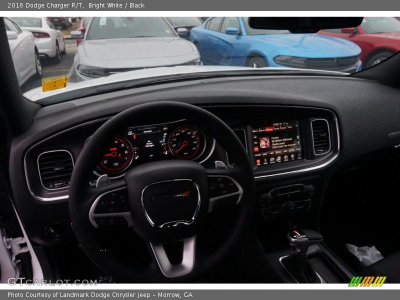 Bright White / Black 2016 Dodge Charger R/T
