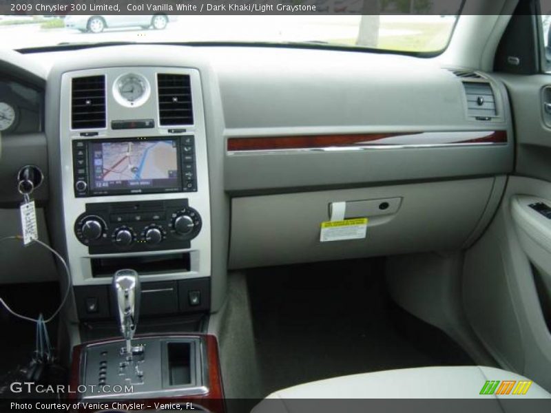 Cool Vanilla White / Dark Khaki/Light Graystone 2009 Chrysler 300 Limited