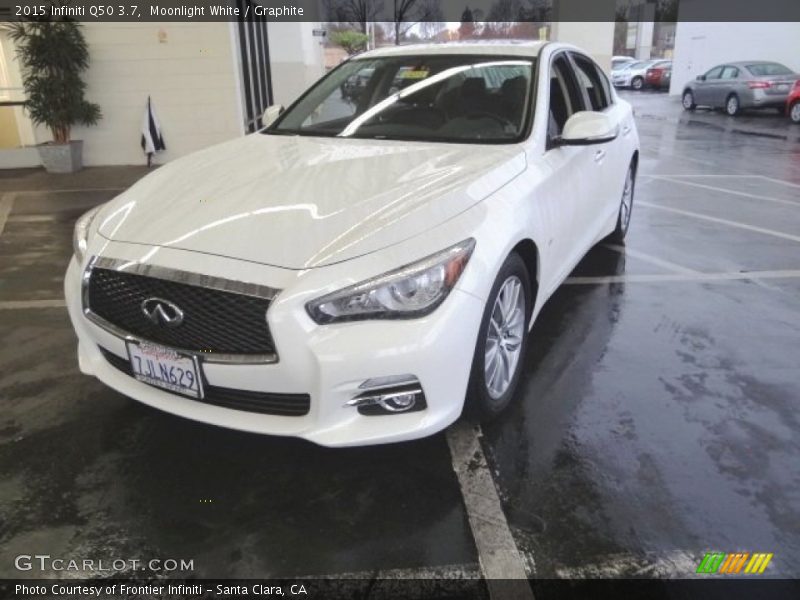 Moonlight White / Graphite 2015 Infiniti Q50 3.7
