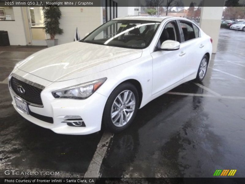 Moonlight White / Graphite 2015 Infiniti Q50 3.7