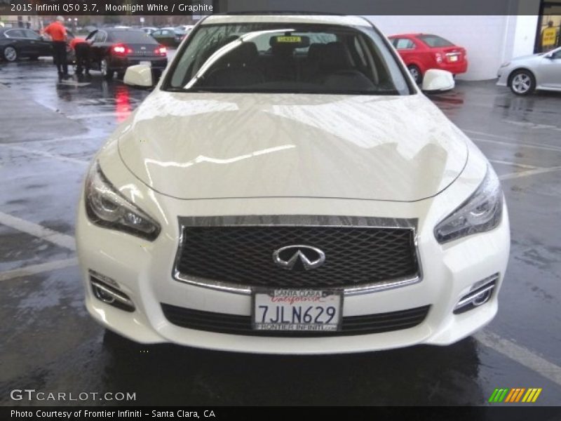Moonlight White / Graphite 2015 Infiniti Q50 3.7