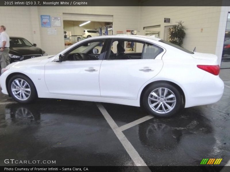 Moonlight White / Graphite 2015 Infiniti Q50 3.7