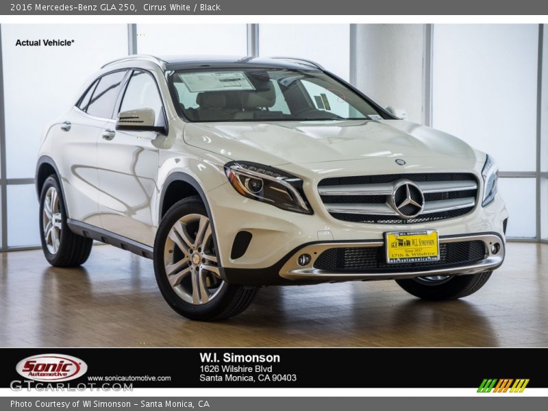 Cirrus White / Black 2016 Mercedes-Benz GLA 250