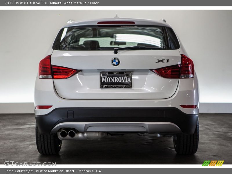 Mineral White Metallic / Black 2013 BMW X1 sDrive 28i