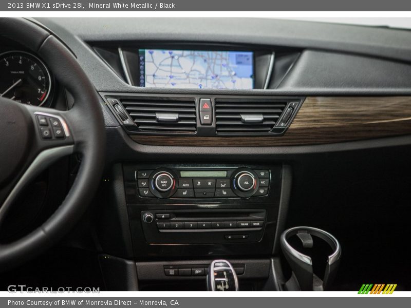 Mineral White Metallic / Black 2013 BMW X1 sDrive 28i