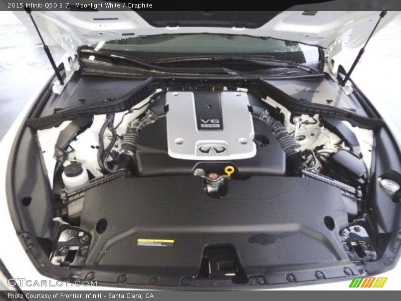 Moonlight White / Graphite 2015 Infiniti Q50 3.7