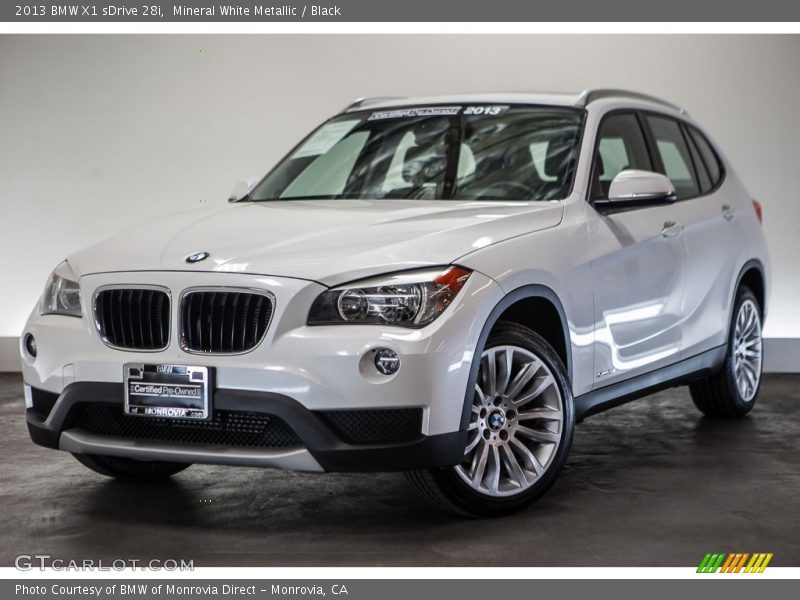 Mineral White Metallic / Black 2013 BMW X1 sDrive 28i