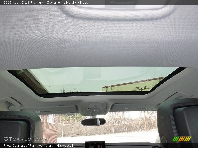 Glacier White Metallic / Black 2015 Audi A3 1.8 Premium