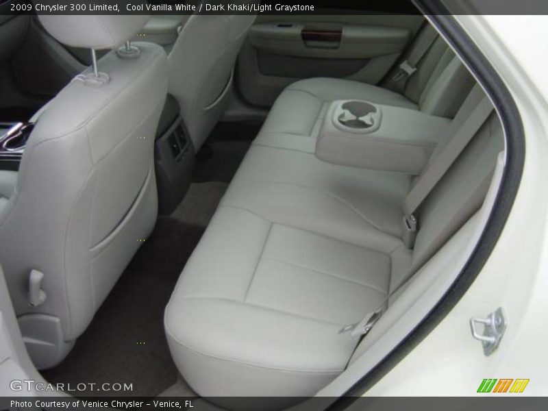 Cool Vanilla White / Dark Khaki/Light Graystone 2009 Chrysler 300 Limited