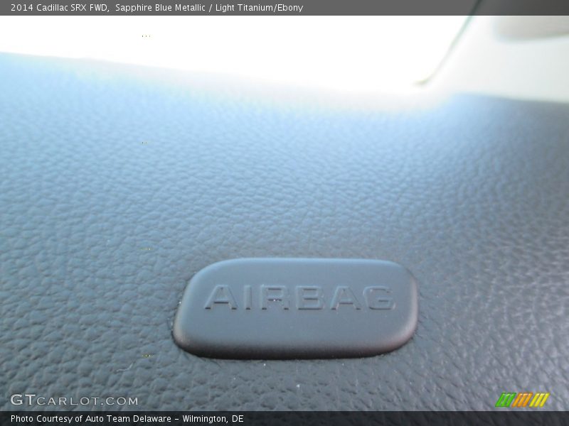 Sapphire Blue Metallic / Light Titanium/Ebony 2014 Cadillac SRX FWD