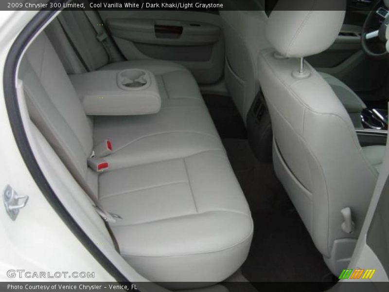 Cool Vanilla White / Dark Khaki/Light Graystone 2009 Chrysler 300 Limited