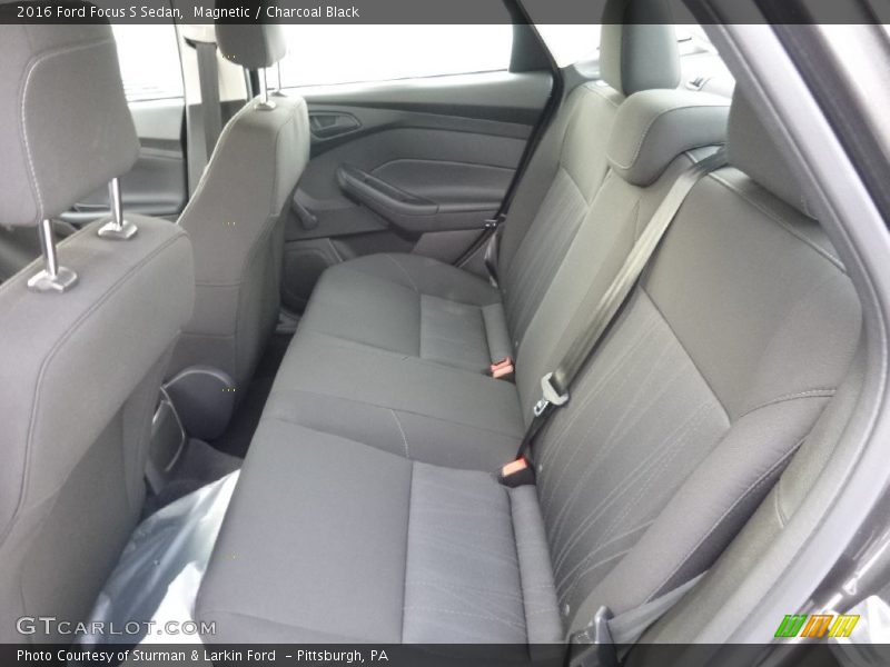 Magnetic / Charcoal Black 2016 Ford Focus S Sedan