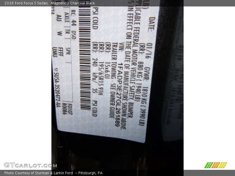 Magnetic / Charcoal Black 2016 Ford Focus S Sedan