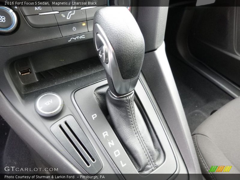 Magnetic / Charcoal Black 2016 Ford Focus S Sedan