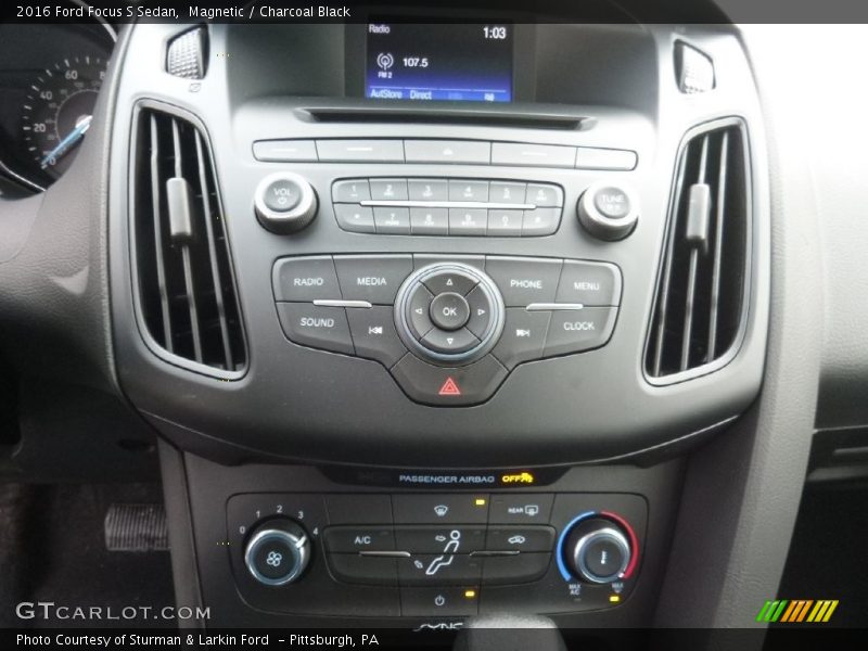 Magnetic / Charcoal Black 2016 Ford Focus S Sedan