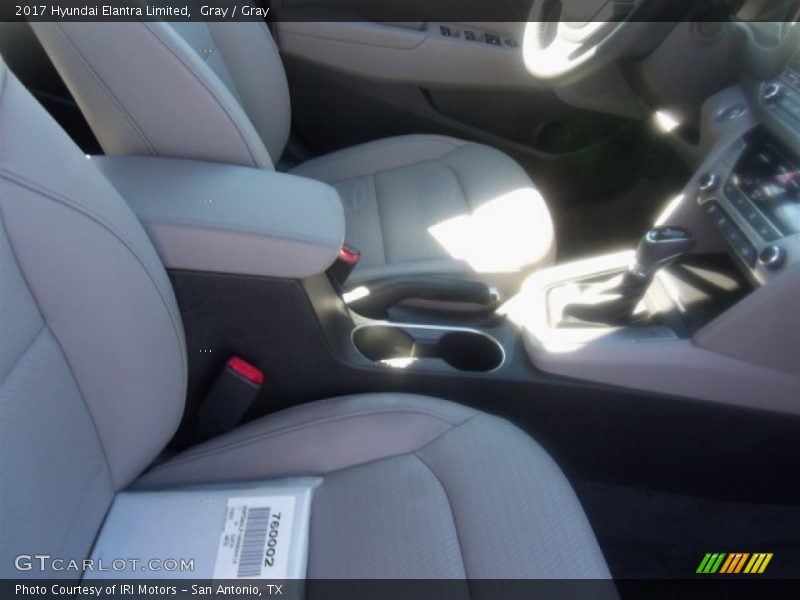 Gray / Gray 2017 Hyundai Elantra Limited