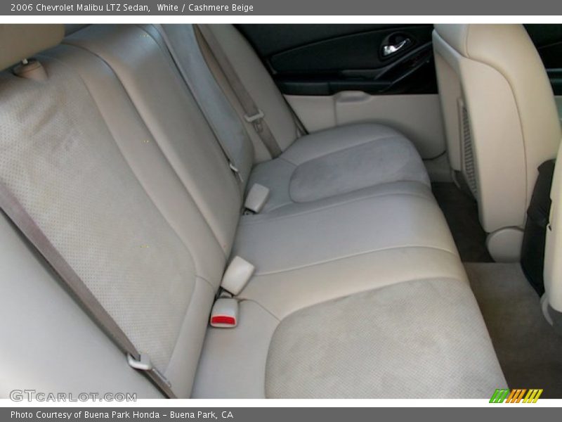 White / Cashmere Beige 2006 Chevrolet Malibu LTZ Sedan