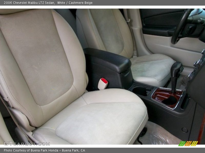 White / Cashmere Beige 2006 Chevrolet Malibu LTZ Sedan