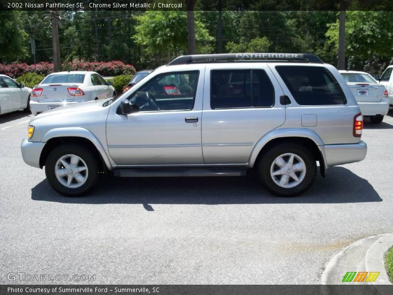 Chrome Silver Metallic / Charcoal 2002 Nissan Pathfinder SE