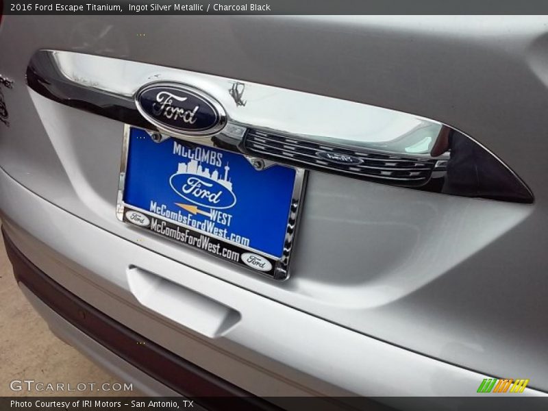 Ingot Silver Metallic / Charcoal Black 2016 Ford Escape Titanium