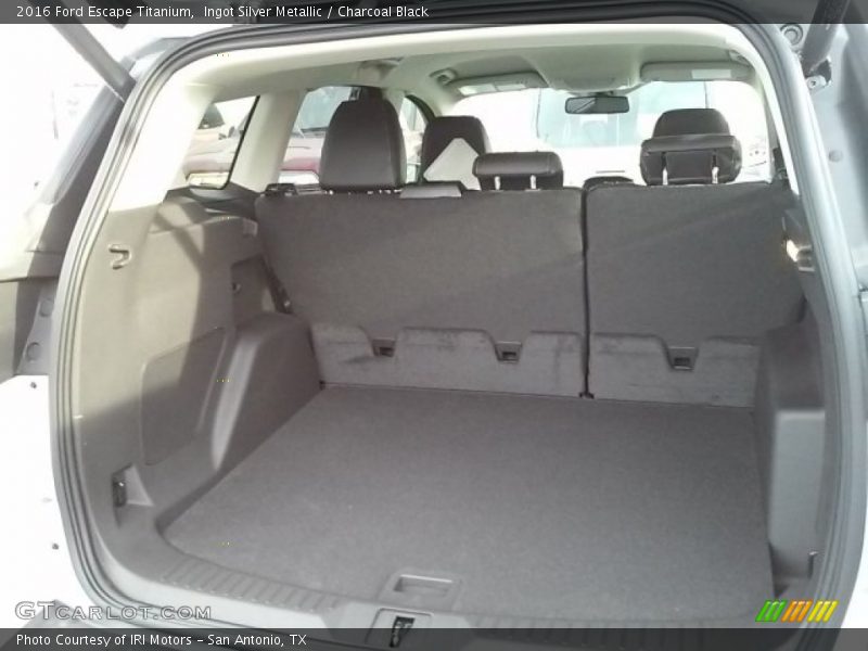 Ingot Silver Metallic / Charcoal Black 2016 Ford Escape Titanium