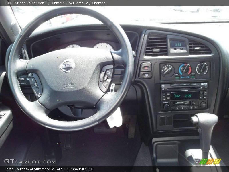 Chrome Silver Metallic / Charcoal 2002 Nissan Pathfinder SE