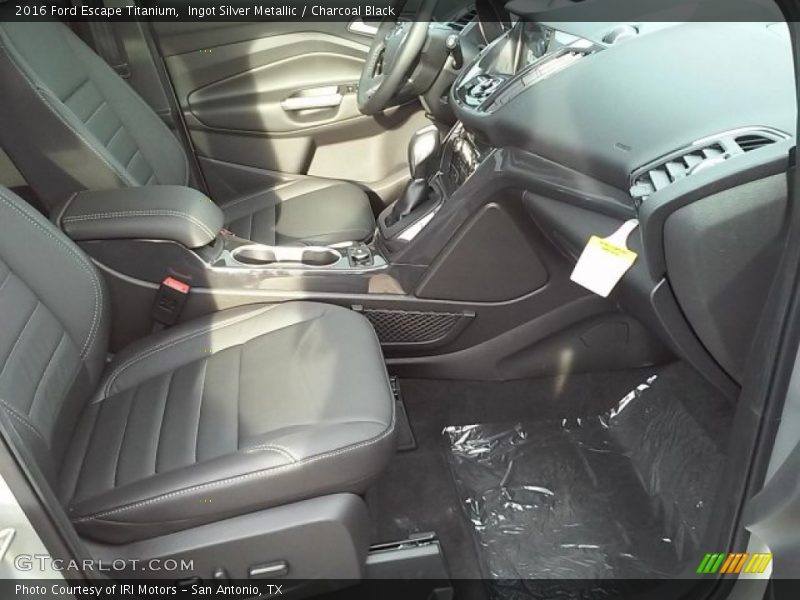 Ingot Silver Metallic / Charcoal Black 2016 Ford Escape Titanium