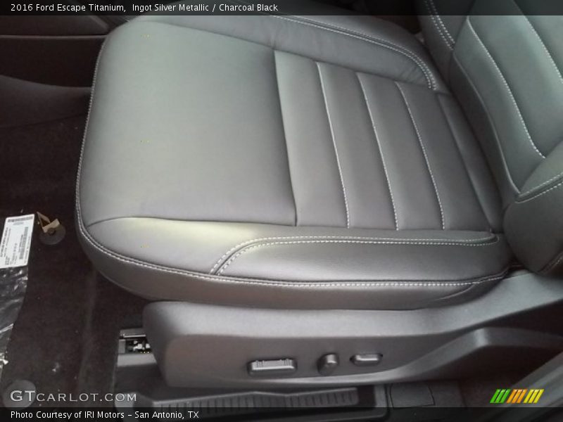 Ingot Silver Metallic / Charcoal Black 2016 Ford Escape Titanium