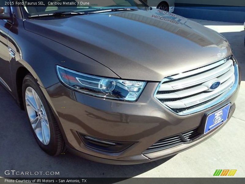 Caribou Metallic / Dune 2015 Ford Taurus SEL