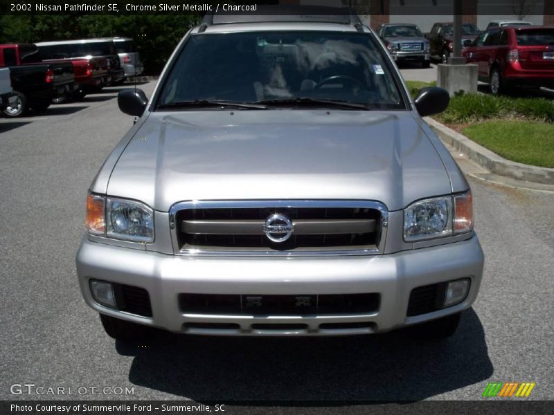 Chrome Silver Metallic / Charcoal 2002 Nissan Pathfinder SE