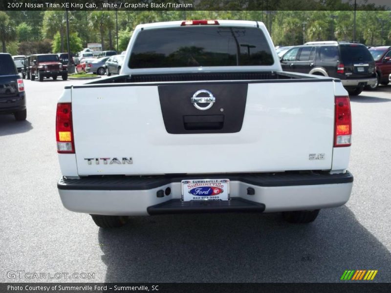 White / Graphite Black/Titanium 2007 Nissan Titan XE King Cab