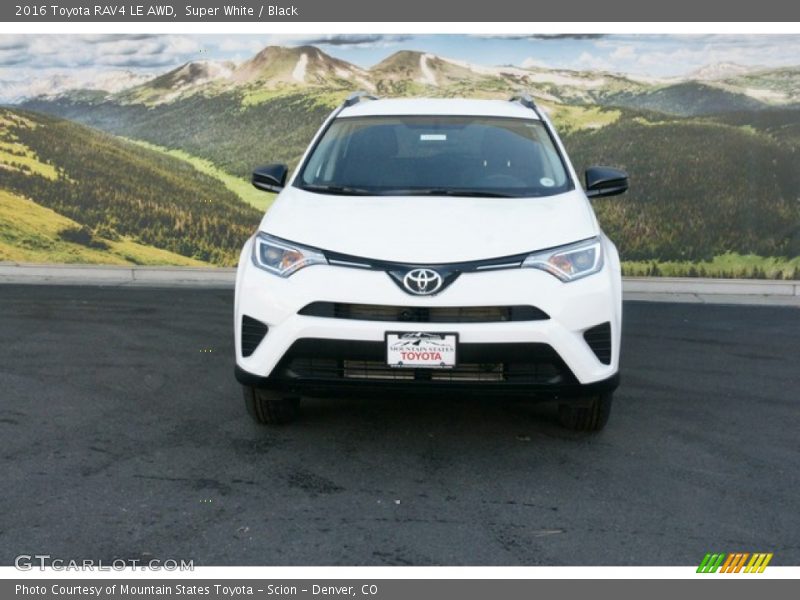 Super White / Black 2016 Toyota RAV4 LE AWD