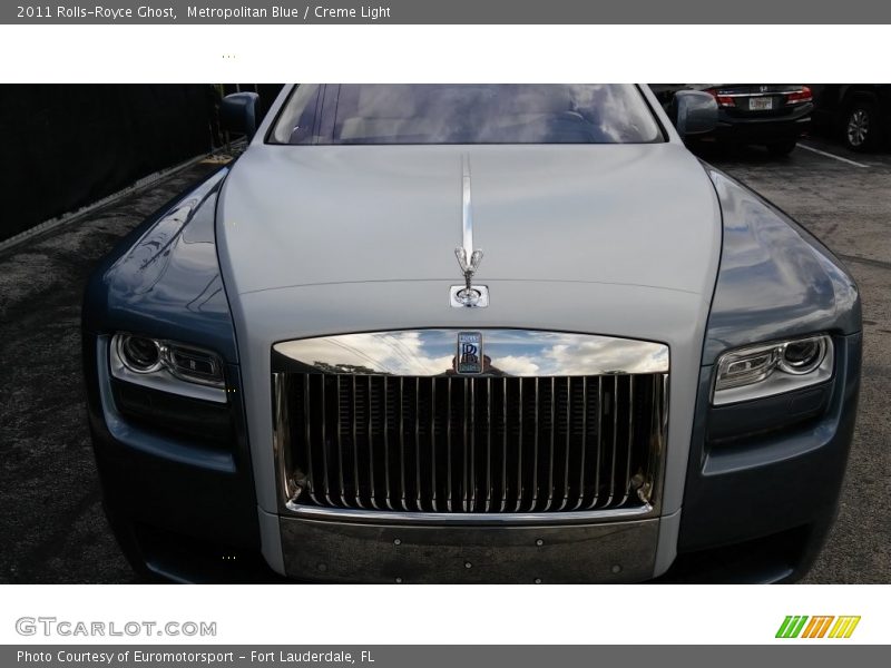 Metropolitan Blue / Creme Light 2011 Rolls-Royce Ghost