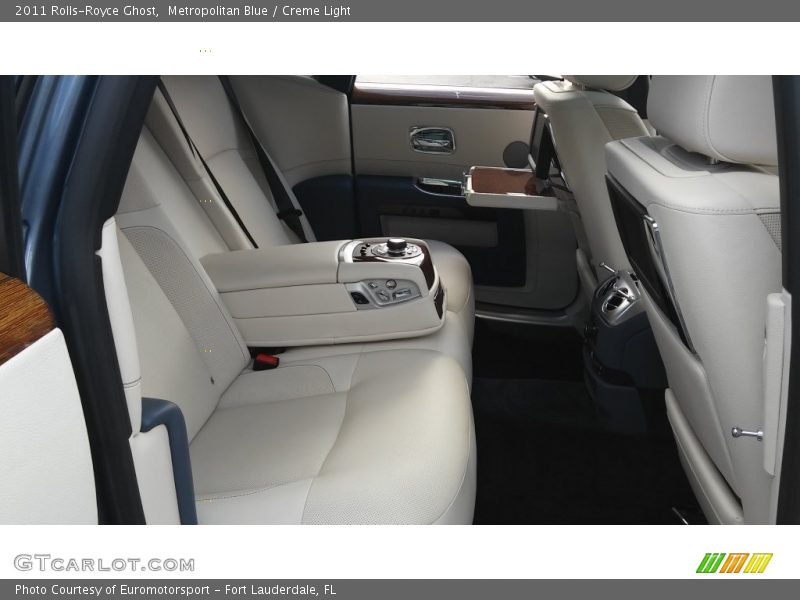 Metropolitan Blue / Creme Light 2011 Rolls-Royce Ghost