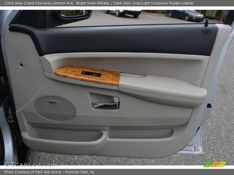 Bright Silver Metallic / Dark Slate Gray/Light Graystone Royale Leather 2009 Jeep Grand Cherokee Limited 4x4