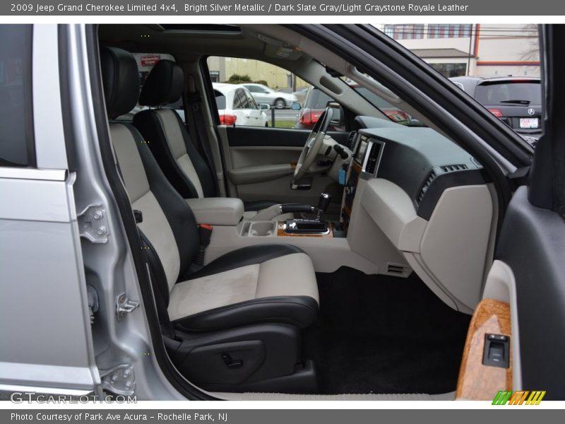 Bright Silver Metallic / Dark Slate Gray/Light Graystone Royale Leather 2009 Jeep Grand Cherokee Limited 4x4