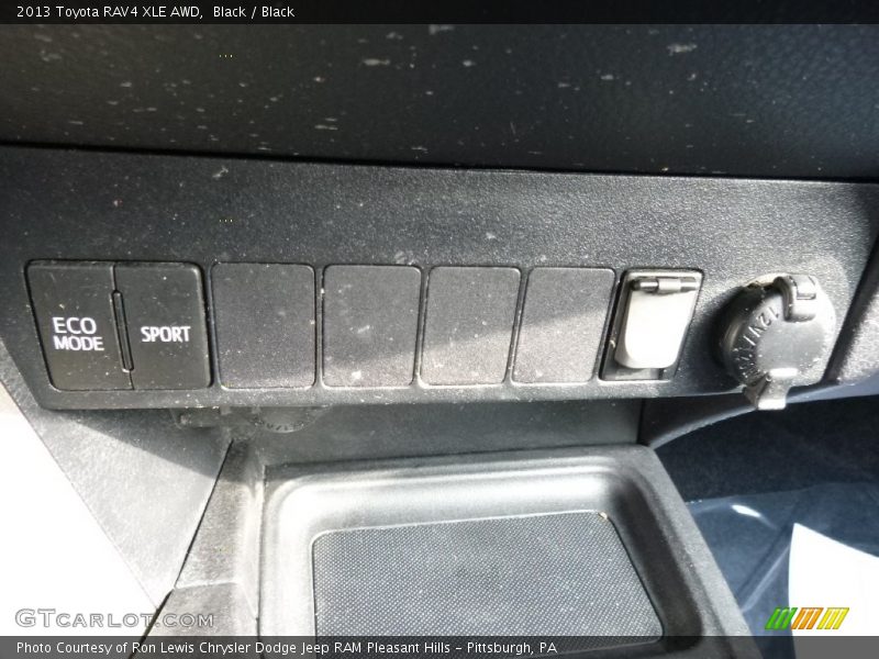 Black / Black 2013 Toyota RAV4 XLE AWD