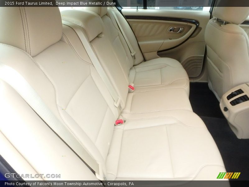 Deep Impact Blue Metallic / Dune 2015 Ford Taurus Limited