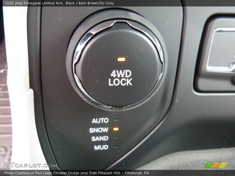 Black / Bark Brown/Ski Grey 2016 Jeep Renegade Limited 4x4