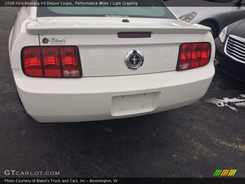 Performance White / Light Graphite 2008 Ford Mustang V6 Deluxe Coupe