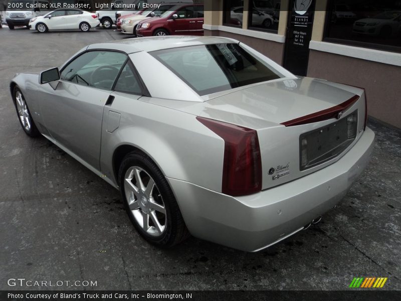 Light Platinum / Ebony 2005 Cadillac XLR Roadster