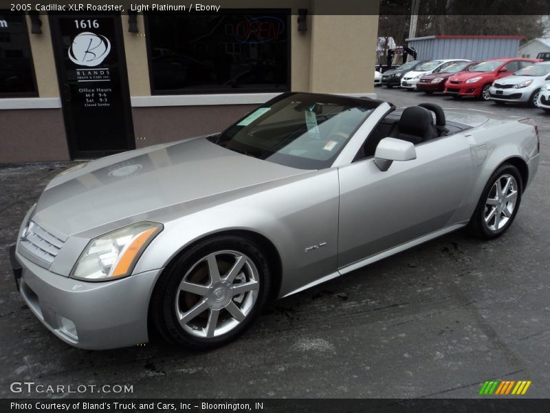 Light Platinum / Ebony 2005 Cadillac XLR Roadster