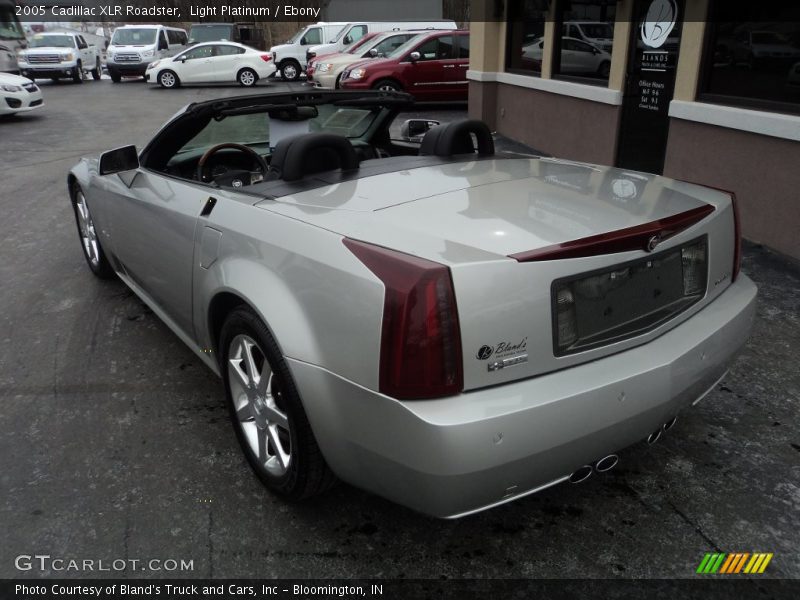 Light Platinum / Ebony 2005 Cadillac XLR Roadster