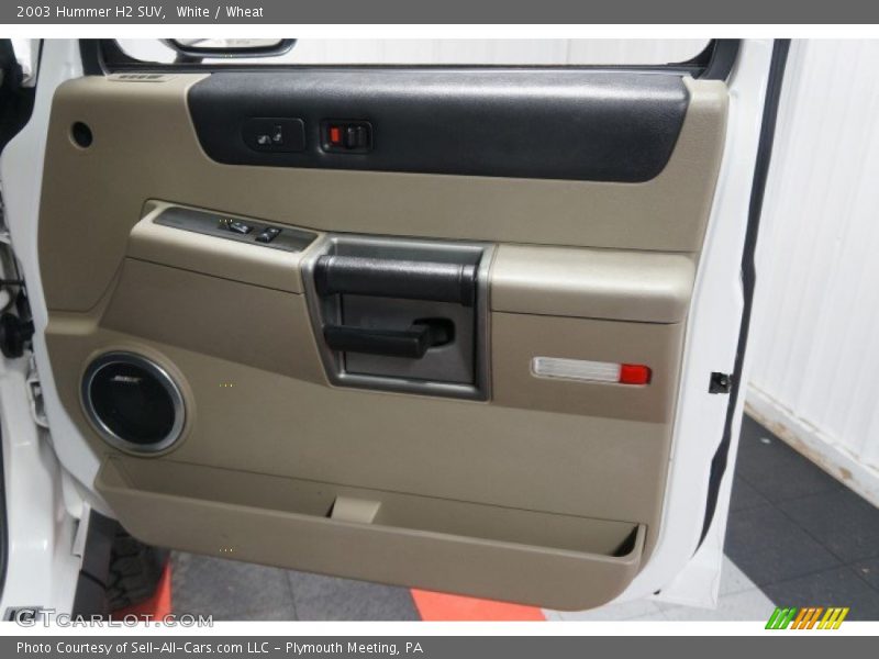 White / Wheat 2003 Hummer H2 SUV