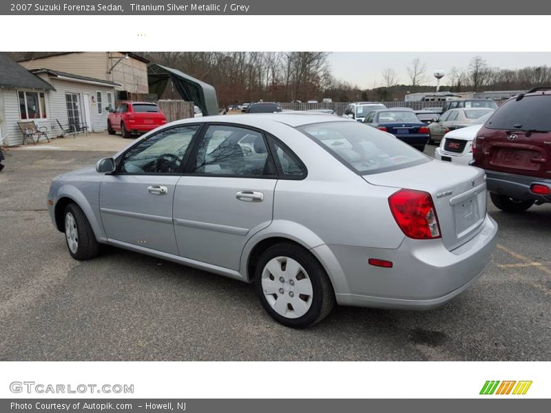 Titanium Silver Metallic / Grey 2007 Suzuki Forenza Sedan