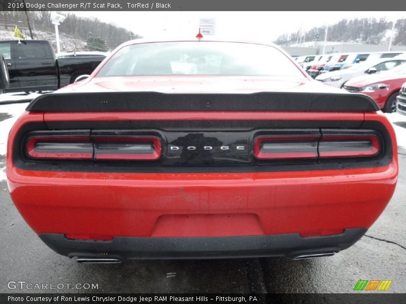 TorRed / Black 2016 Dodge Challenger R/T Scat Pack