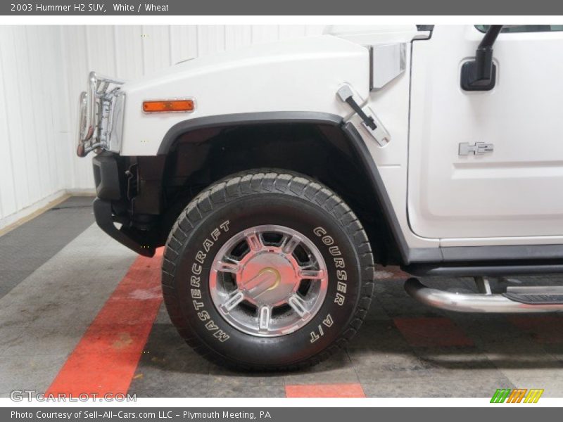 White / Wheat 2003 Hummer H2 SUV