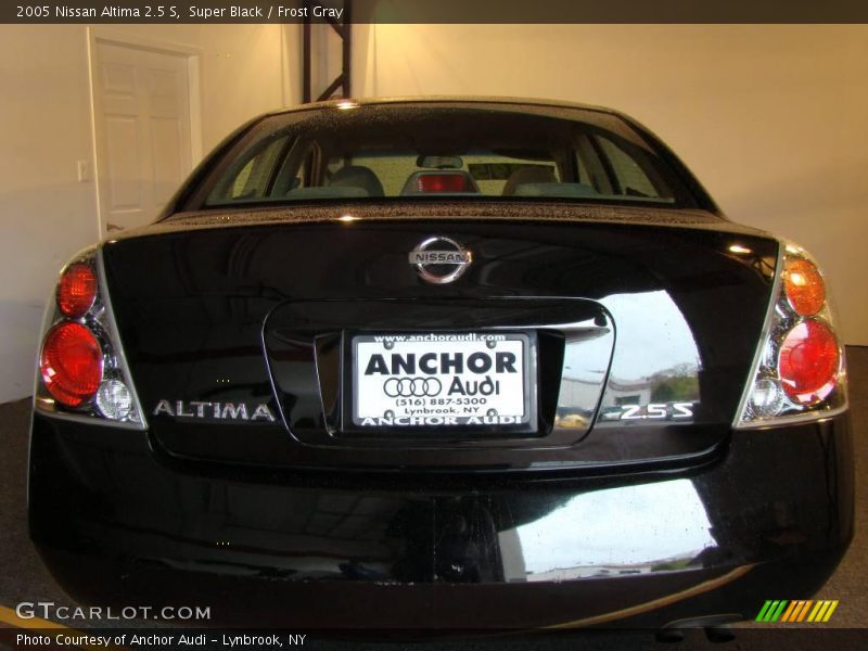 Super Black / Frost Gray 2005 Nissan Altima 2.5 S