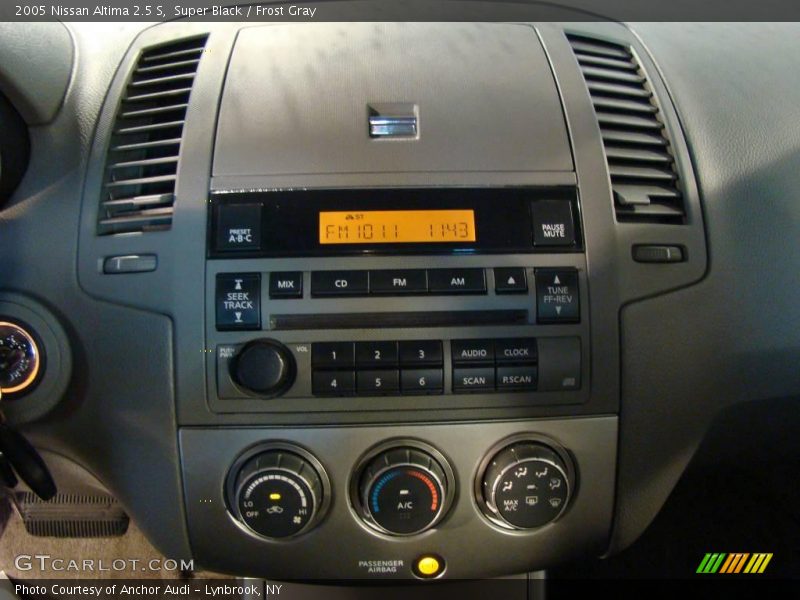 Super Black / Frost Gray 2005 Nissan Altima 2.5 S